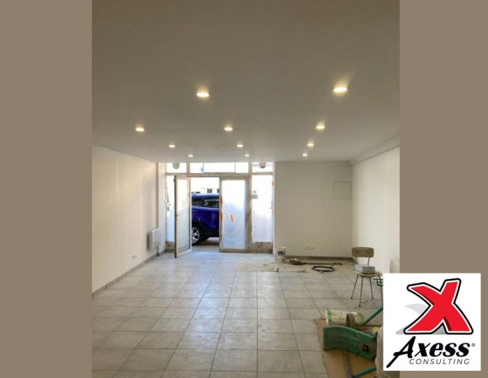 Local commercial/bureau 85 m² - Avenue de Mâcon Viriat