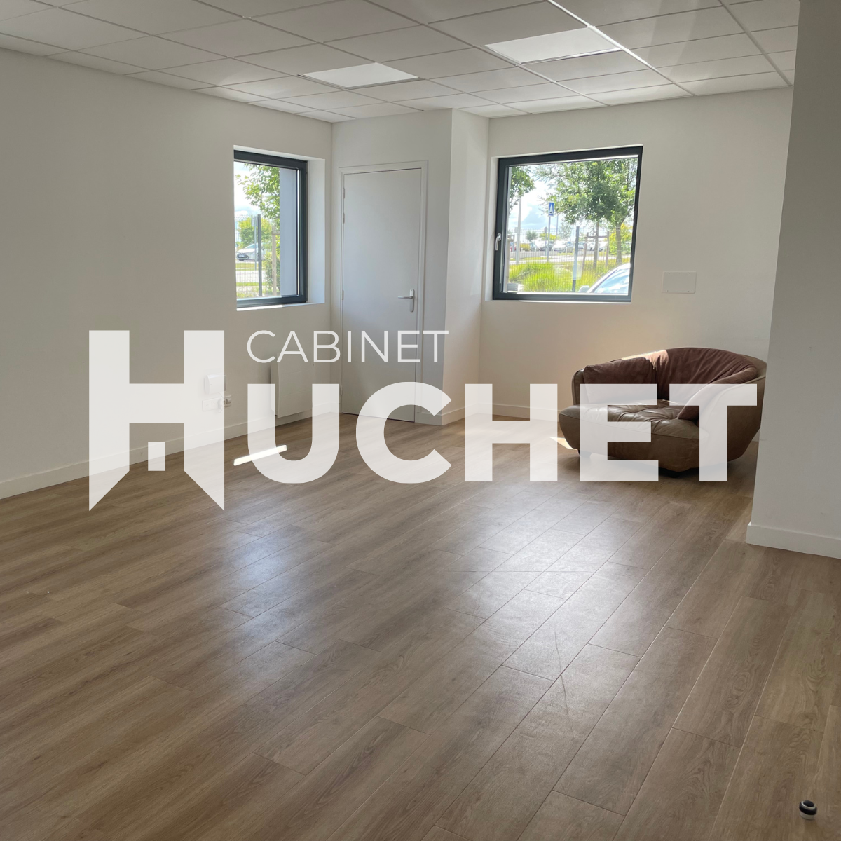 14.CALVADOS A Louer Bureaux 52 m2 proche CAEN Ouest