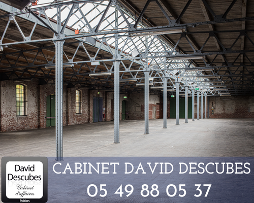 A VENDRE LOCAL COMMERCIAL / ENTREPOT