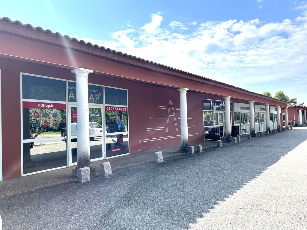 Local commercial top visibilité