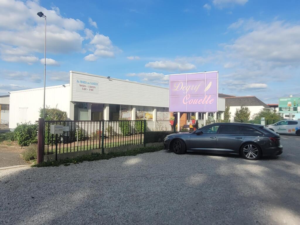 Local commercial Saint Pierre des Corps