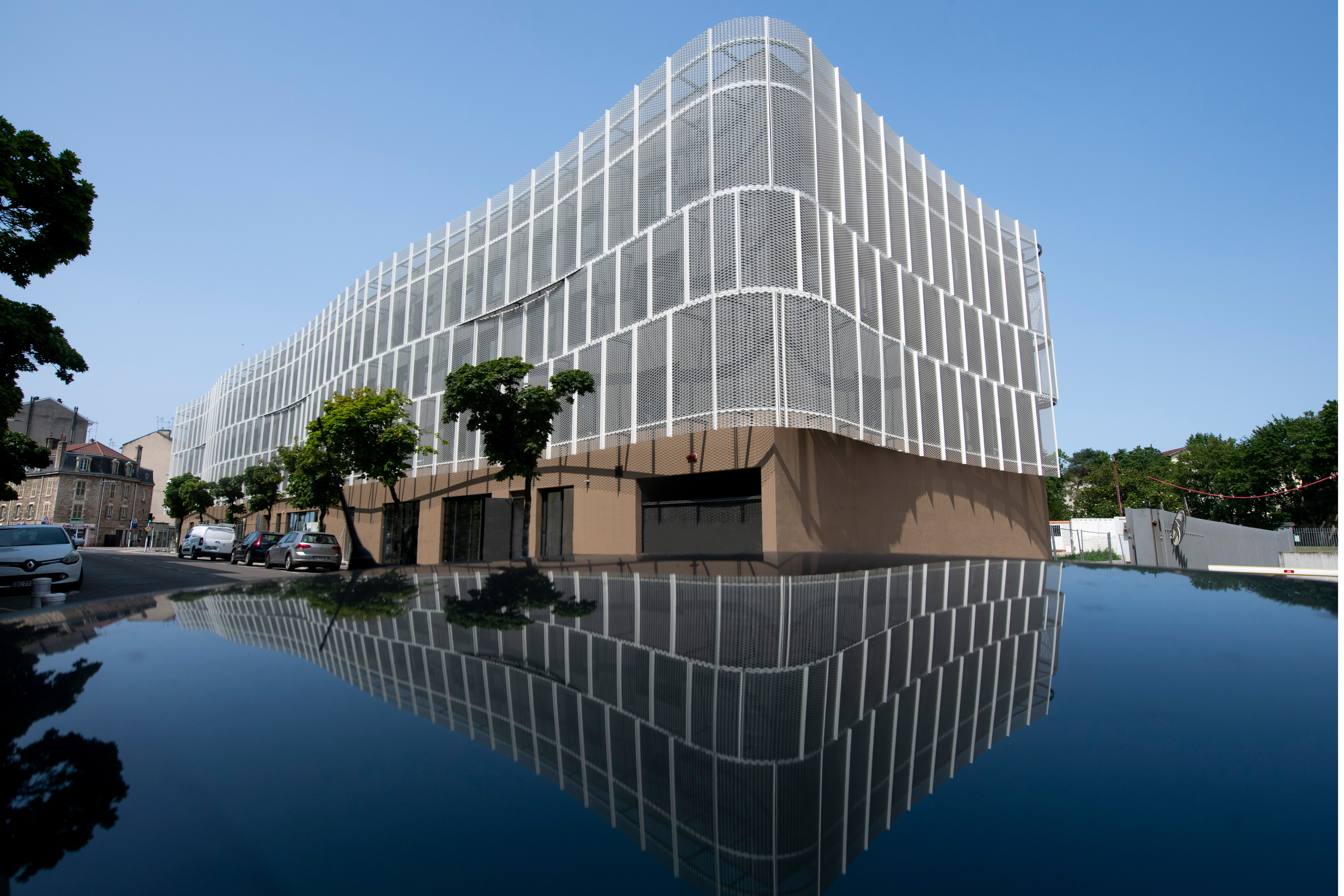 MURS COMMERCIAUX - LOCAL D'ACTIVITÉS/BUREAUX 258.36 m²