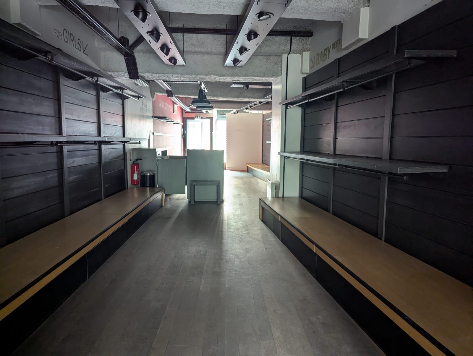 LOCAL COMMERCIAL 80 m²  BOURG-EN-BRESSE HYPERCENTRE