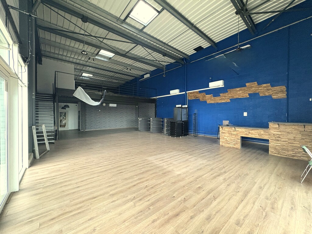 Local commercial secteur Sud