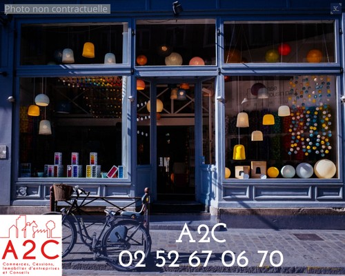 A VENDRE - PENTAGONE - Local d'activité ou commerce 110m²