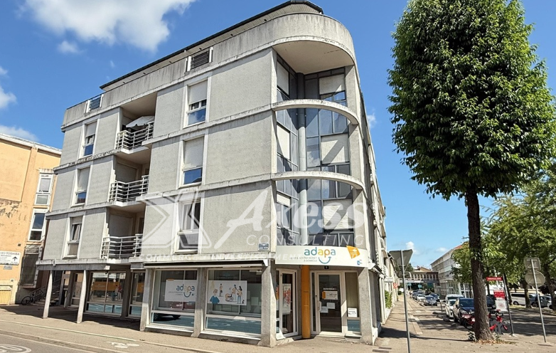 Bureaux rénovés 216,75 m²  Coeur de Bourg-en-Bresse