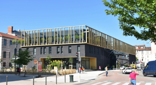  BUREAUX À LOUER 238.30 m² R+1 - IMMEUBLE DU BEAU MARCHÉ 