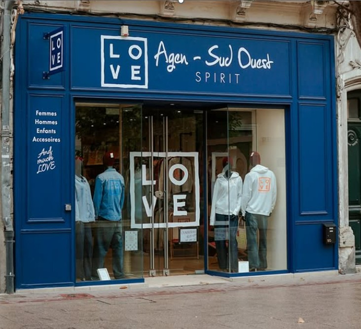 EMPLACEMENT N°1 COMMERCE D'HABILLEMENT AGEN